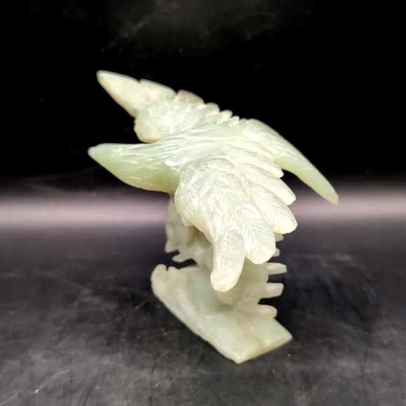 Vintage Handmade Carved Signed Light Green Jade Eagle Figure Statue Sculpture - Picture 2 of 9